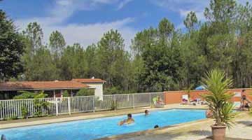 location-camping-piscine