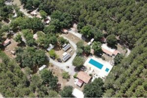 vue aerienne camping landes piscine